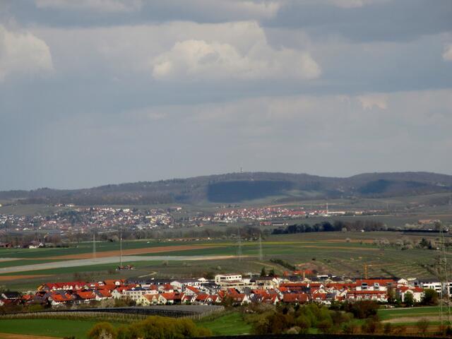 Eindeutig, der Schweinsberg und unterhalb die Ludwigschanze, hier schließt sich der Kreis zum Mittwoch