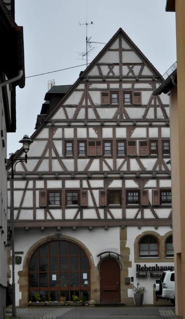 weiter gehts durch die Stadt. Hier der Bebenhauser Hof | Foto: Daniela Somers