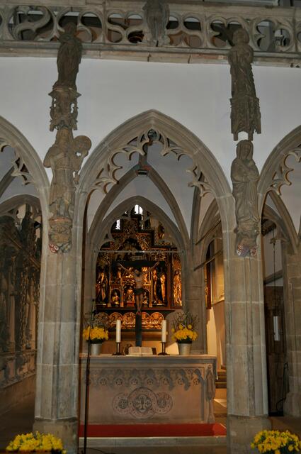 In früheren Zeiten war das einfache Volk vor dem Lettner. Und der Priester dahinter. Das änderte sich durch die Reformation. | Foto: Daniela Somers