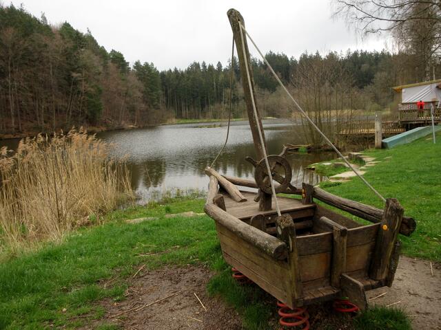 Finsterroter See, Spielplatz. Auch der Dachsi-Pfad ist ein schönes Ausflugsziel mit Kindern.