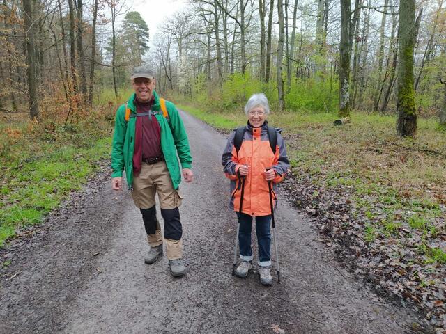 Da sind zwei Wanderer bester Stimmung | Foto: Kurt Nakielny