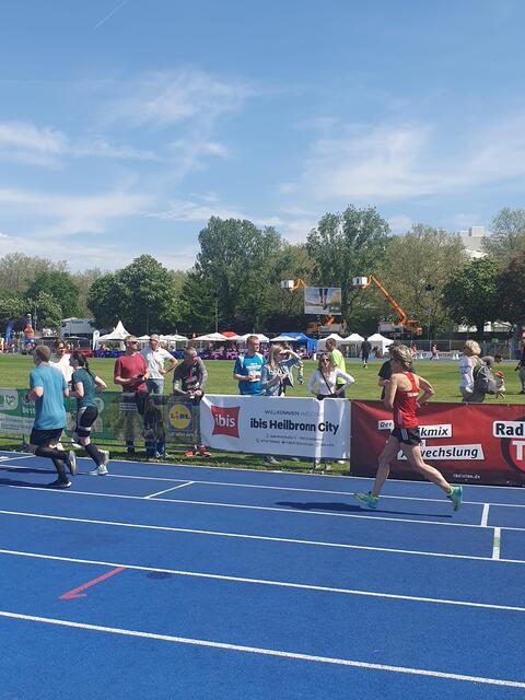 Cornelia Durst auf der Zielgeraden 