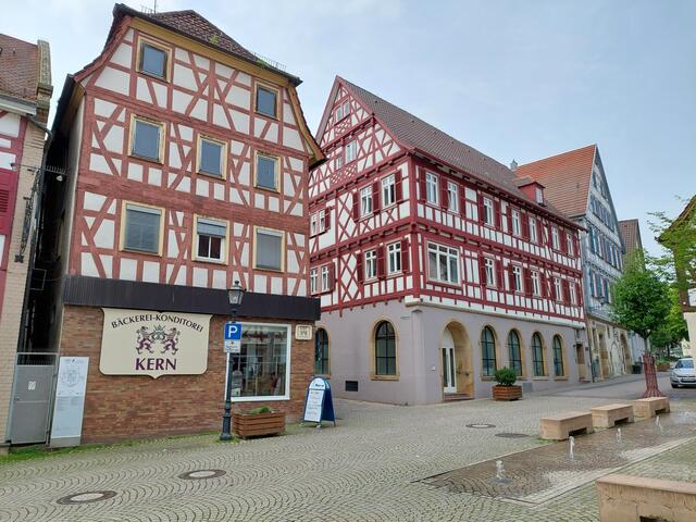 Wunderschöne Fachwerkhäuser erfreuen das Auge.