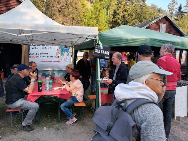 Treffpunkt für die Teilnehmer aus der Region Heilbronn war der Verkaufsstand 'Chilli sin Carne'. Über 200 Portionen des pikanten, veganen Gerichts wurden verkauft.
