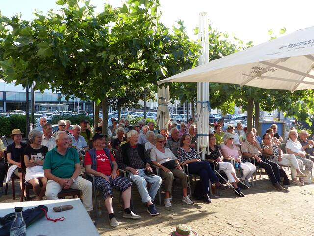 Musik verbindet über alle Generationen die Menschen und schafft Freude und Entspannung. | Foto: privat (eigen)