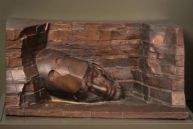 "Bühnenbild/Hommage à M.B." von Gunther Stilling | Foto: Römermuseum Güglingen, Foto: Rose Hajdu