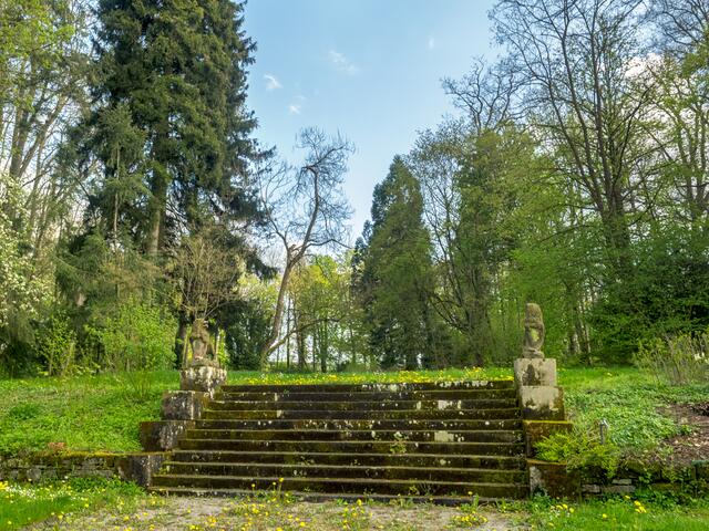 Schlosstreppe im Frühling | Foto: Rüdiger Reingräber