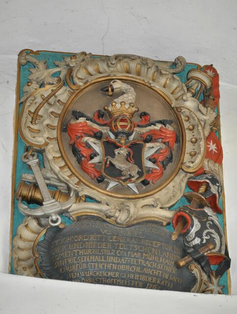 Ein Wappen das wohl mit dem Orden zusammen hängt. | Foto: Daniela Somers