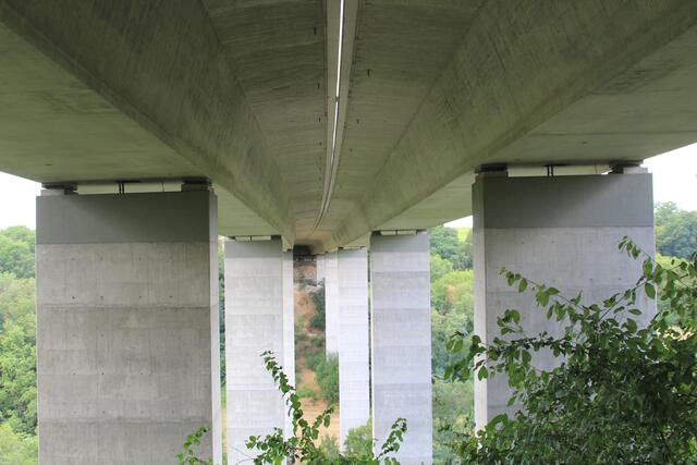 Brücke von unten | Foto: Ralf Röser