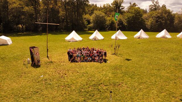 Gruppenfoto - Wir waren alle dabei! | Foto: Fototeam des Zeltlagers