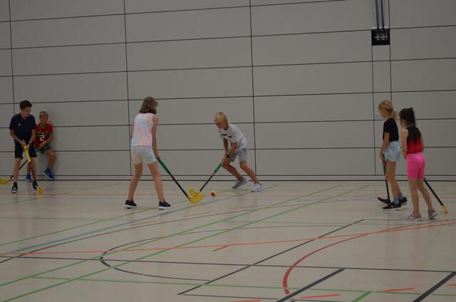 Hockey zum warm machen | Foto: E. Rosendorf