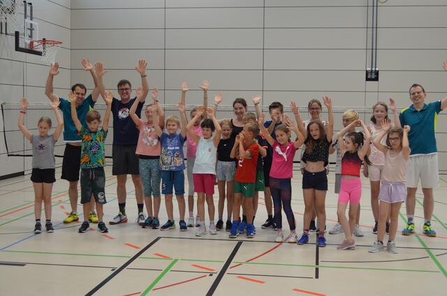 die Kinder und die aktiven Spieler der Badminton Abt. | Foto: E. Rosendorf