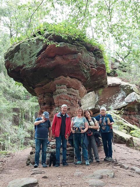 Heiterkeit am Hexenpilz | Foto: Ute Schmalz