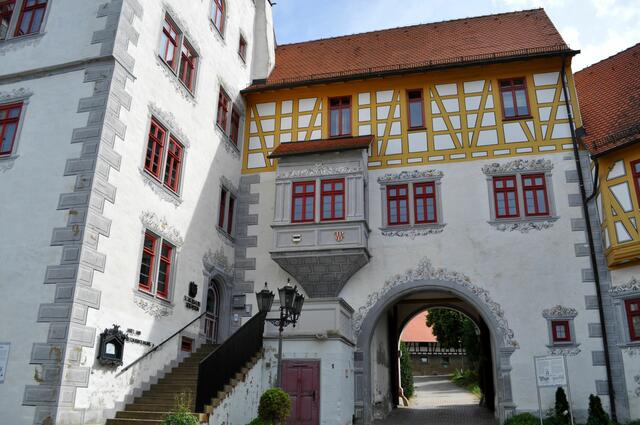 Das Torhaus mit kleinem Erker. | Foto: Daniela Somers