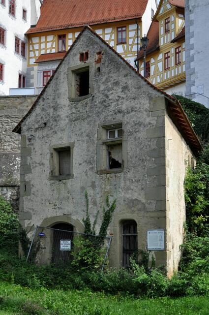 Das untere Wasch-und Backhaus. Hier wurde die Teilnehmerin der Führung geboren und lebte die ersten 1 1/2 Jahre hier. Die Familie wohnte von 1950 bis 1953 hier. | Foto: Daniela Somers