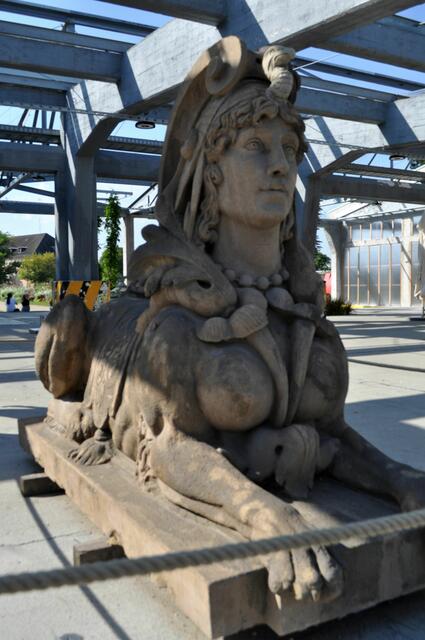 Tolle Kunstwerke. Leider total nüchtern ausgestellt. Mit dem richtigen Rahmen wären sie viel besser zur Geltung gekommen. | Foto: Daniela Somers