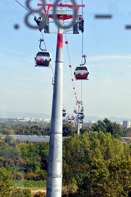 Eindrücke von der Seilbahnfahrt zum Luisenpark | Foto: Daniela Somers