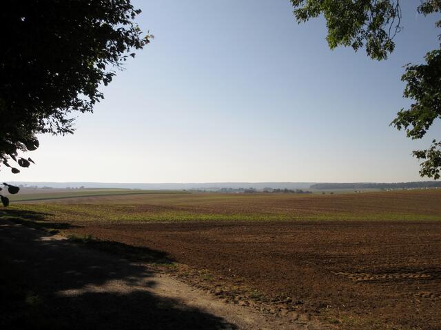Aussicht vom Stöckachrand über die Gemeinde Massenbachhausen hinweg. | Foto: WandernGabyErich