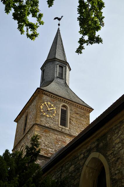 Kirchturm. Er wurde 1655 nach einem Blitzschlag beschädigt und 1661 instand gesetzt.  | Foto: Daniela Somers