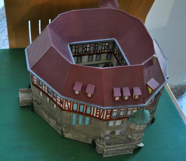 Model vom Schloss. Und da gehts im zweiten Teil hin. | Foto: Daniela Somers