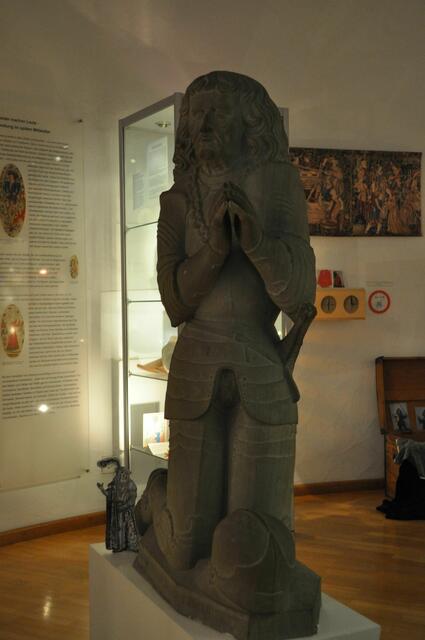 Im Museum. Der betende Ritter, Grabmal des Landhofmeisters Hermann von Sachsenheim | Foto: Daniela Somers