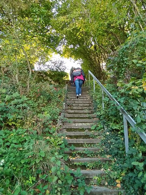 Die letzten steilen Treppen auf dem Weg nach oben | Foto: Sigrid Schlottke