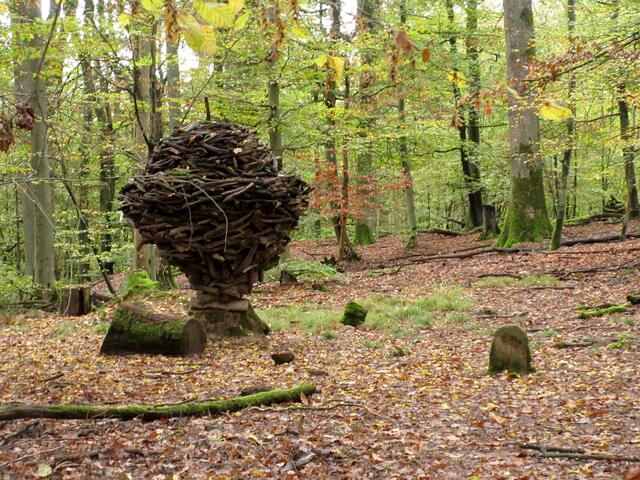 Ein noch relativ neues Kunstwerk, das auch noch nicht alle in der Gruppe kannten. | Foto: WandernGabyErich