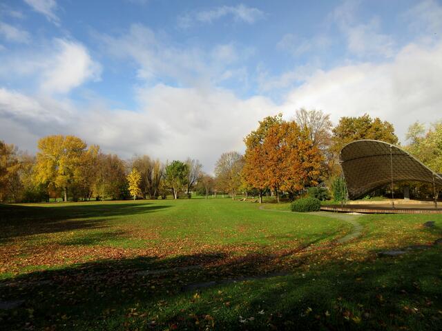 Herbst im Wertwiesenpark | Foto: WandernGabyErich