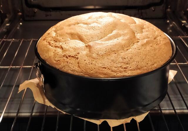 Der Biskuit ist gebacken.   | Foto: sigischlottke