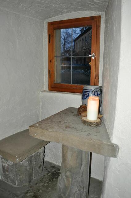 Im Rittersaal. Da saß bestimmt früher schon ein Ritter. | Foto: Daniela Somers