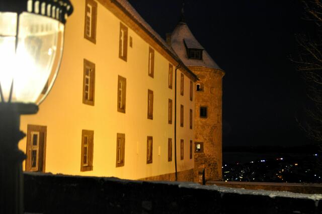 Natürlich ist die Burg zu diesem Anlass auch angestrahlt. | Foto: Daniela Somers
