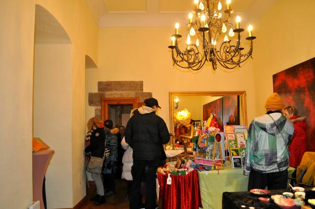 Durch die Räume wandeln und sich an den verschiedenen Stände erfreuen. | Foto: Daniela Somers