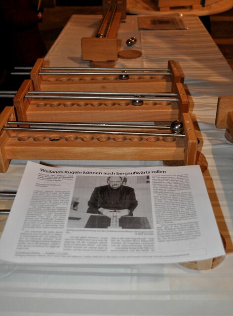 Selbstgefertigstes Geschicklichkeitsspiel von Wolfgang Weiland. | Foto: Daniela Somers