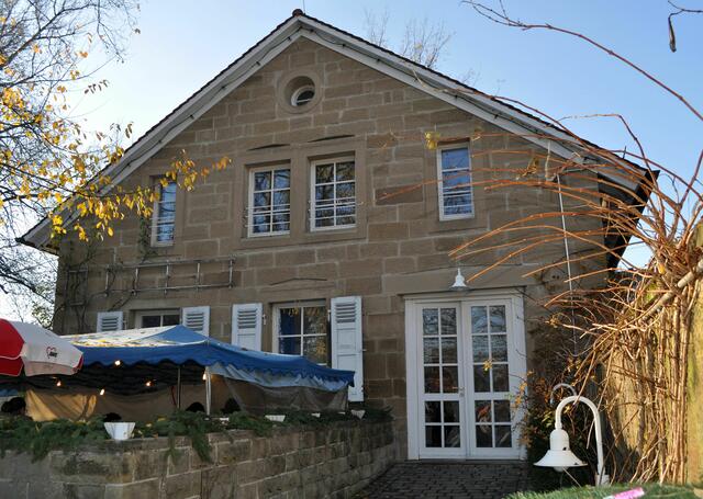 Schön renoviert ist es heute Treffpunkt für Senioren. | Foto: Daniela Somers