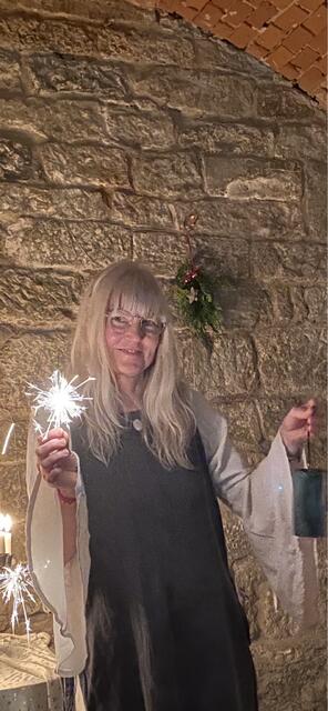 Cornelia Tanner erzählte mitreißend Wintermärchen und begeisterte ihre ZuhörerInnen | Foto: Claudia Senghaas