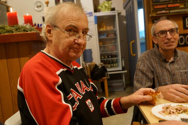 Gerd Torkler und Michael Lindner!
Es scheint zu schmecken! | Foto: Helmut Epp