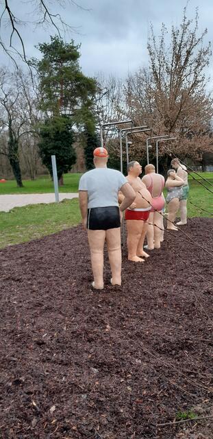 Die Duscher im Freibad | Foto: WandernGabyErich