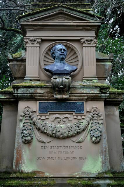 Früherer Oberbürgermeister Karl Wüst. Er starb jung mit 43 Jahren. Nach ihm ist die Karl-Wüst-Strasse und die Karl-Wüst-Brücke benannt. | Foto: Daniela Somers