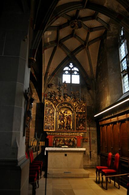 In der Sakristei. Heute Raum der Stille. Blick zum Altar. | Foto: Daniela Somers