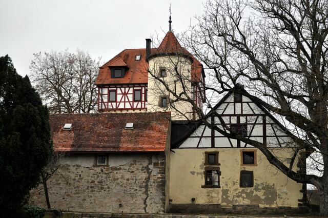Das alte Schloss. Es wurde von den Herren zu Münchingen als Wasserschloss erbaut. | Foto: Daniela Somers