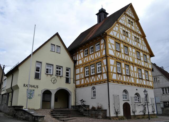 Das Rathaus. Ein Fachwerkbau aus dem Jahr 1588.  1981- 1984 wurde es grundlegend saniert und bekam auch noch einen Anbau. 2006 wurde es nochmals renoviert und bekam noch einen Anbau im rückwertigen Teil. | Foto: Daniela Somers