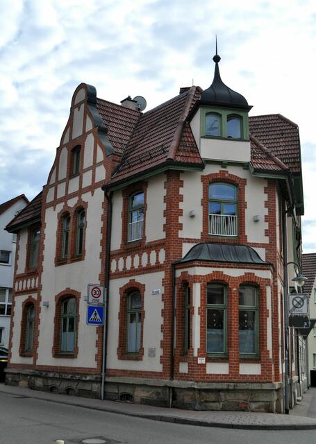 Von der Mühle am Neckar ist heute nichts mehr zu sehen. Diese Mühle wurde gebaut, nachdem die alte Mühle zuerst in eine Holzstofffabrik und später in eine Papierfabrik umgebaut wurde. Dadurch wurde der Bau einer neuen Getreidemühle notwendig. | Foto: Daniela Somers
