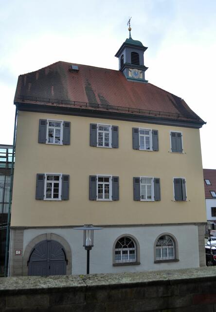 Blick von der Kirche zum Rathaus | Foto: Daniela Somers