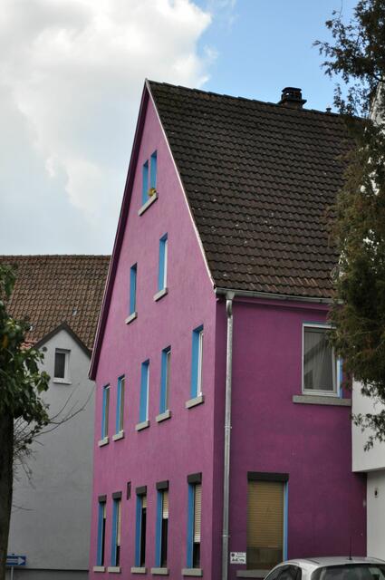 Und zwischendurch sieht man auch mal was ganz Farbenfrohes. | Foto: Daniela Somers