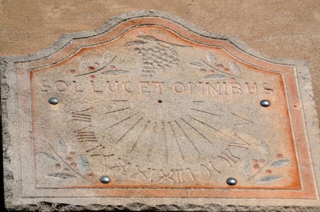 Alte Sonnenuhr am Malefiz-Turm | Foto: Daniela Somers