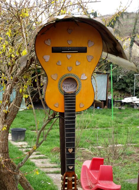 Vogelhaus oder Briefkasten? Was auch immer, schöne Idee | Foto: WandernGabyErich