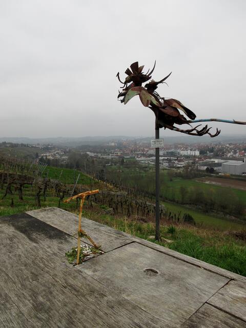 Kunst am Weinberg und auf dem Tisch | Foto: WandernGabyErich