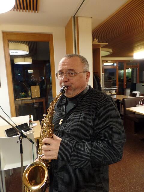 Joachim Keck alias „Mister Sax“ improvisierte meisterhaft am Altsaxophon
 | Foto: privat