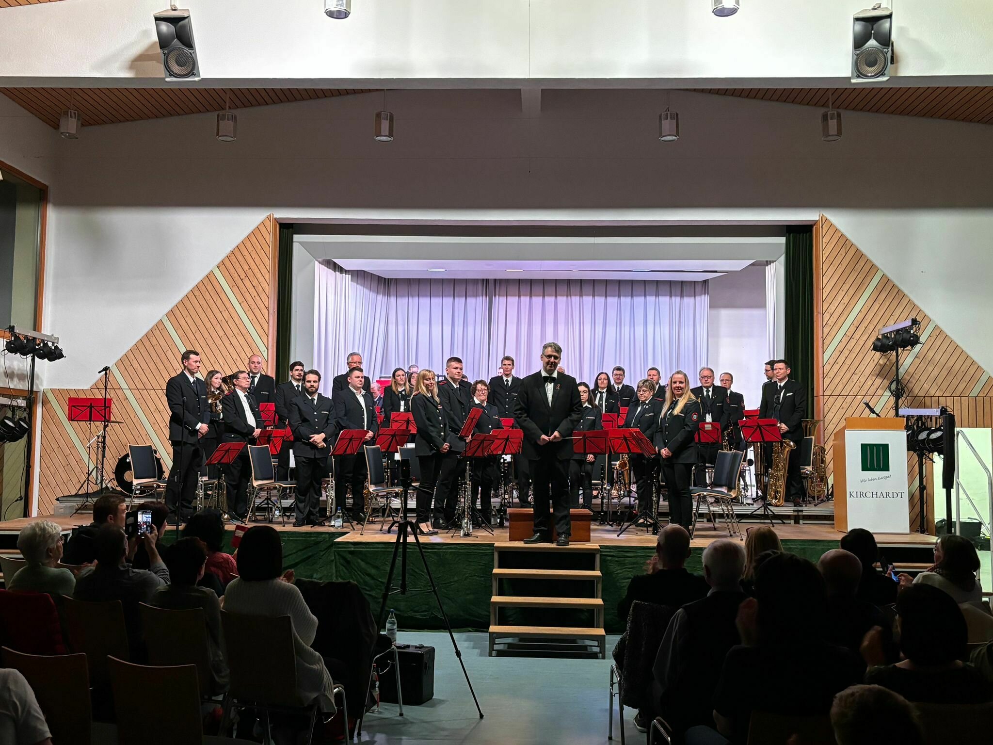 Jubilare unter sich: Frühjahrskonzert der Feuerwehrkapelle Kirchardt ...