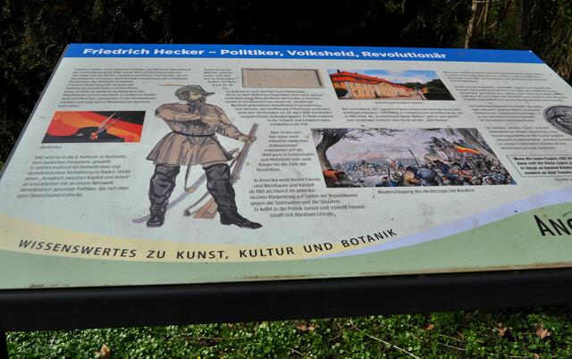 Auch Friedrich Hecker war hier zu Hause. Aber über ihn erzähle ich mehr beim Beitrag zum Schloss. Denn das Schloss hat zur Zeit eine Ausstellung über ihn. | Foto: Daniela Somers